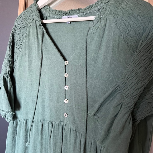 Soft Sage Green Flowy Dress – Size L - Picture 2 of 5
